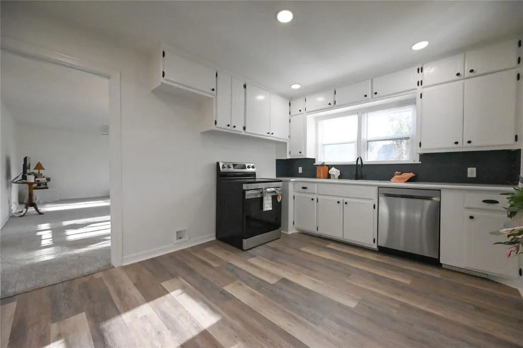 Photo 7 — 214 N 17th Street, Chickasha, OK 73018
