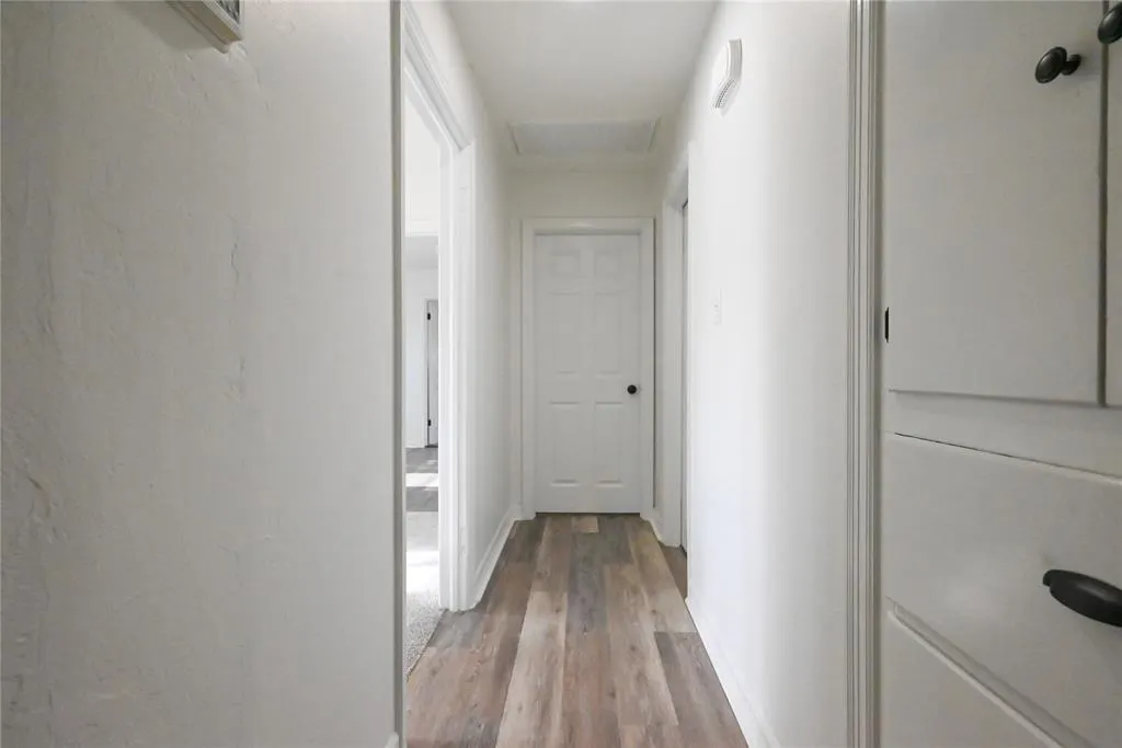 Photo 9 — 214 N 17th Street, Chickasha, OK 73018