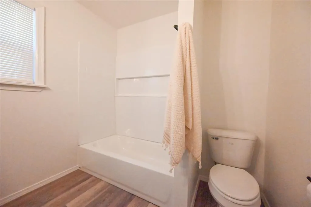 Photo 12 — 214 N 17th Street, Chickasha, OK 73018