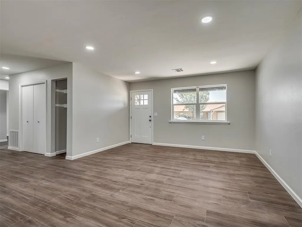 Photo 9 — 507 S Scott Street, Wayne, OK 73095