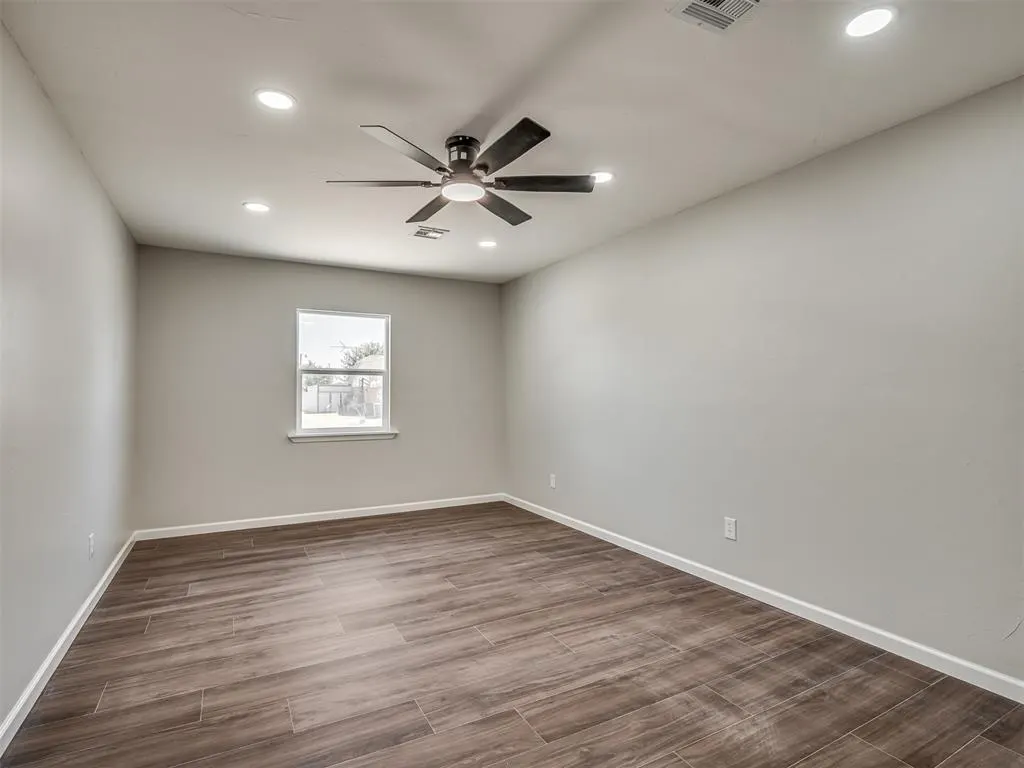 Photo 37 — 507 S Scott Street, Wayne, OK 73095