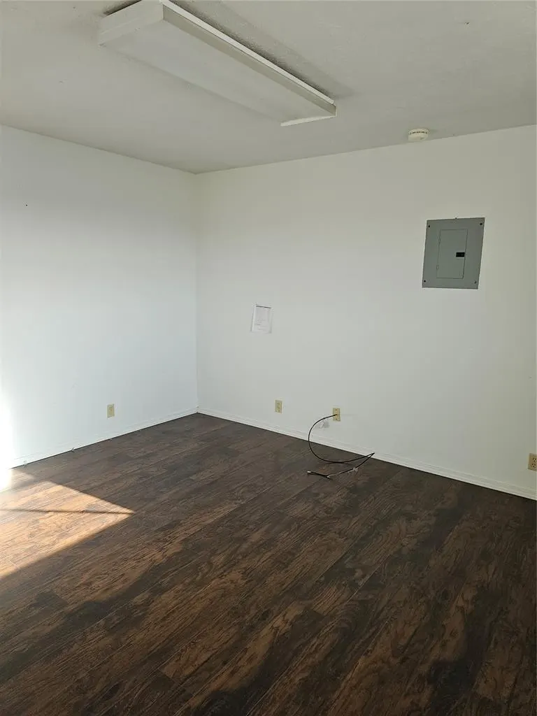 Photo 9 — 600 SE 4th Street, Lindsay, OK 73052