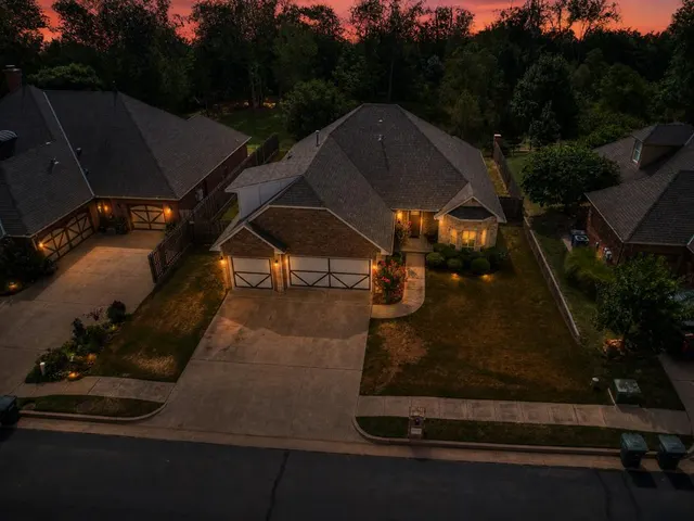 Photo 3 — 2816 Hardwick Road, Edmond, OK 73034