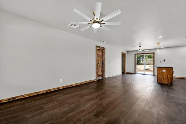 Photo 3 — 2303 NW 47th Street, Lawton, OK 73505