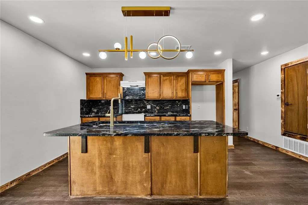Photo 6 — 2303 NW 47th Street, Lawton, OK 73505