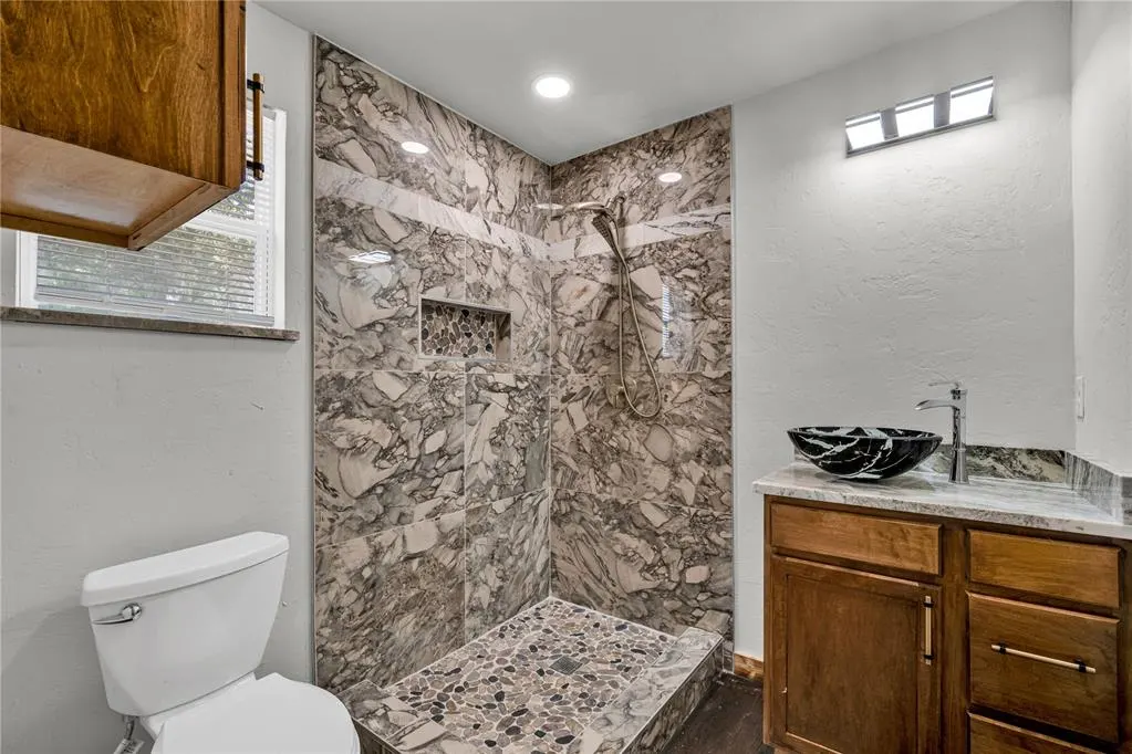 Photo 13 — 2303 NW 47th Street, Lawton, OK 73505