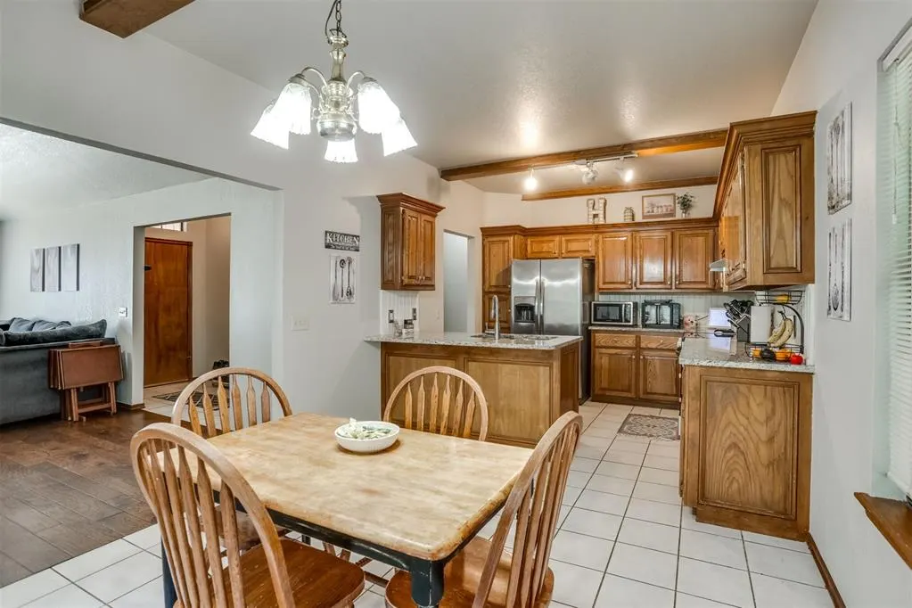 Photo 3 — 9925 Fox Fair Hollow, Midwest City, OK 73130