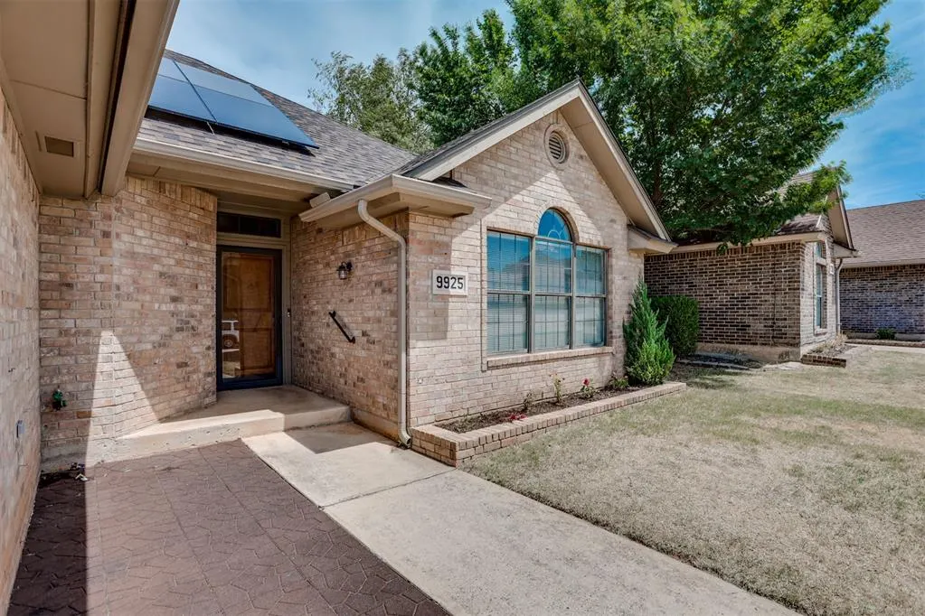 Front exterior — 9925 Fox Fair Hollow, Midwest City, OK 73130