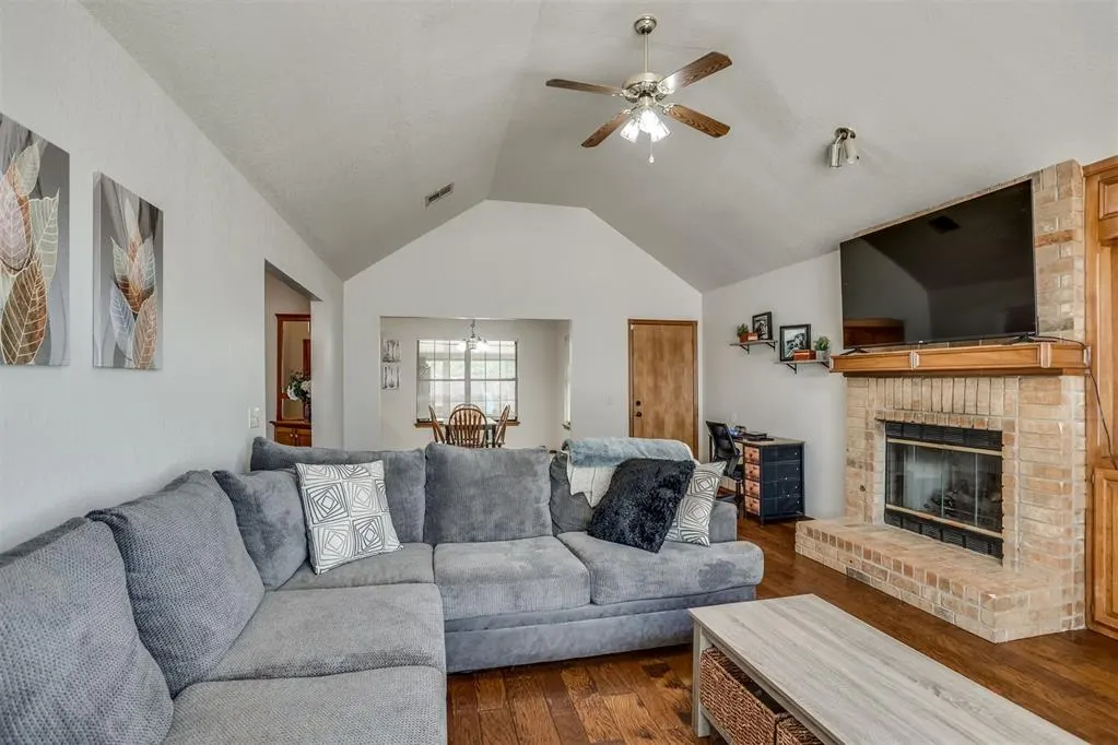 Photo 9 — 9925 Fox Fair Hollow, Midwest City, OK 73130