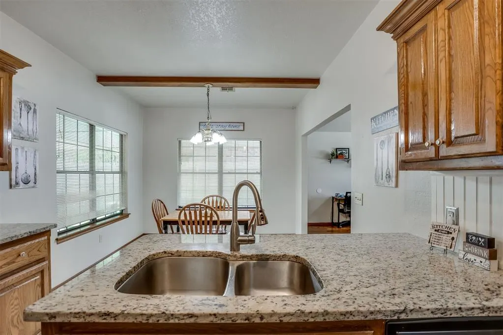 Photo 15 — 9925 Fox Fair Hollow, Midwest City, OK 73130