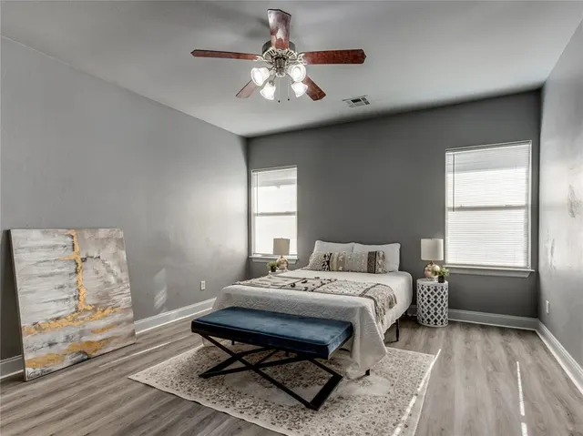 Photo 4 — 1980 Leslie Beachler Lane, Midwest City, OK 73130