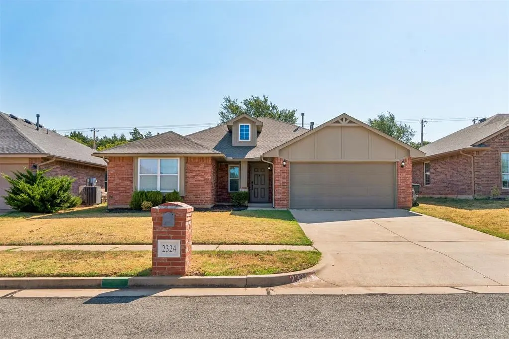 Photo 2 — 2324 Turtlewood River Road, Oklahoma City, OK 73130