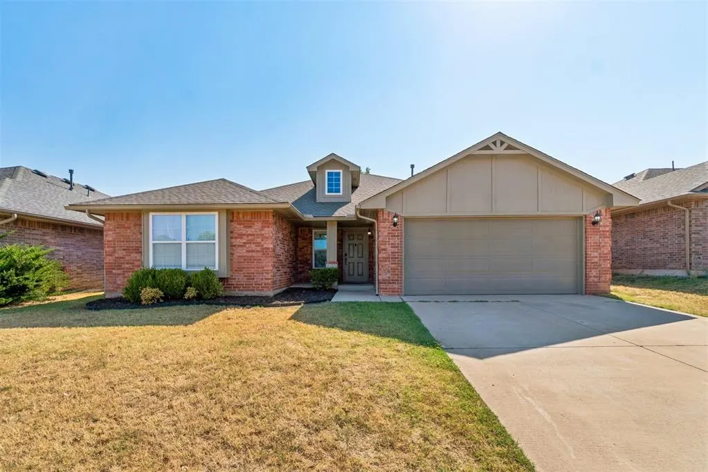 Photo 4 — 2324 Turtlewood River Road, Oklahoma City, OK 73130