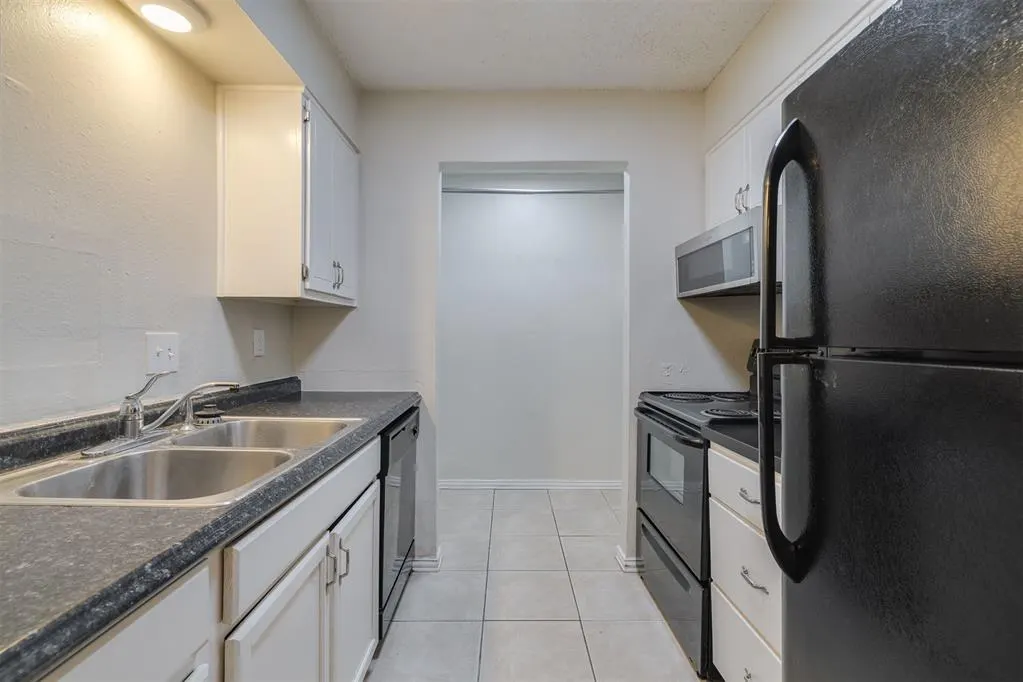 Photo 11 — 2628 N Ann Arbor Avenue 102, Oklahoma City, OK 73127