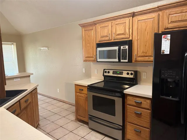 Photo 8 — 5812 SE 9th Street, Midwest City, OK 73110