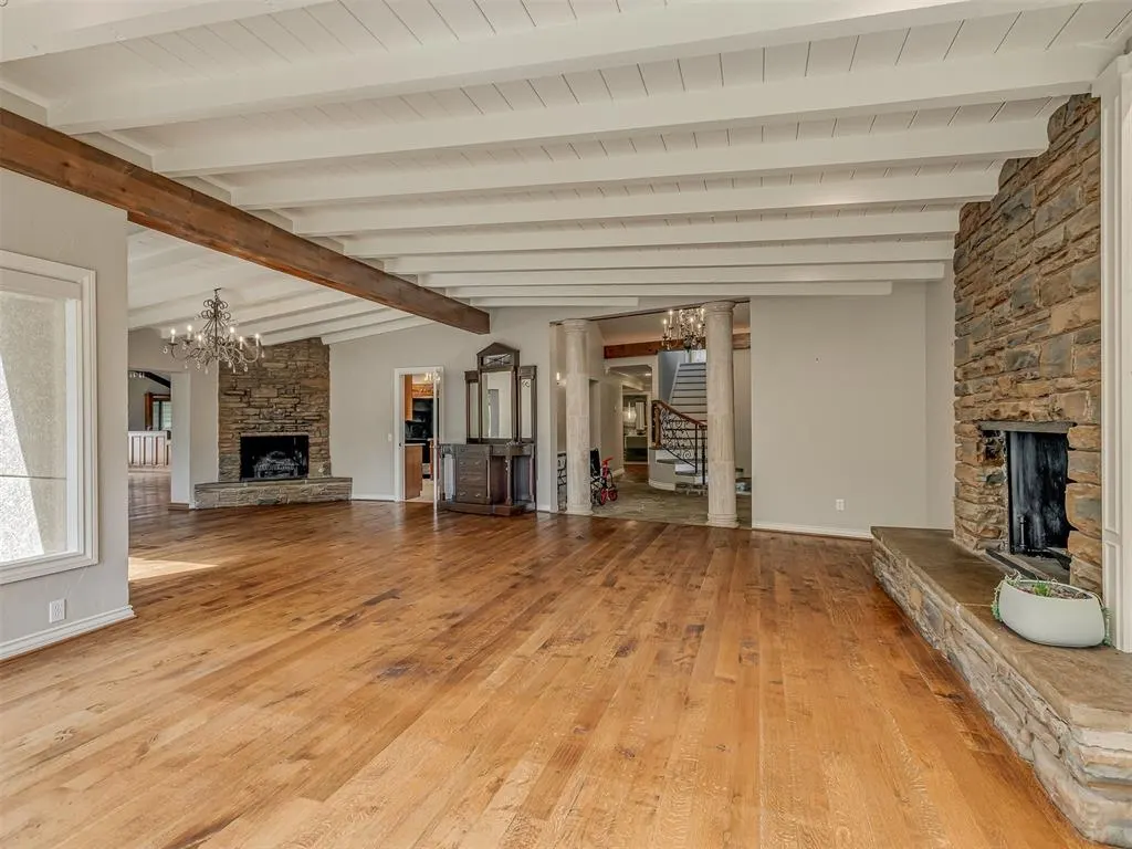 Photo 7 — 1600 Guilford Lane, Oklahoma City, OK 73120