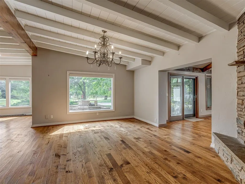Photo 11 — 1600 Guilford Lane, Oklahoma City, OK 73120