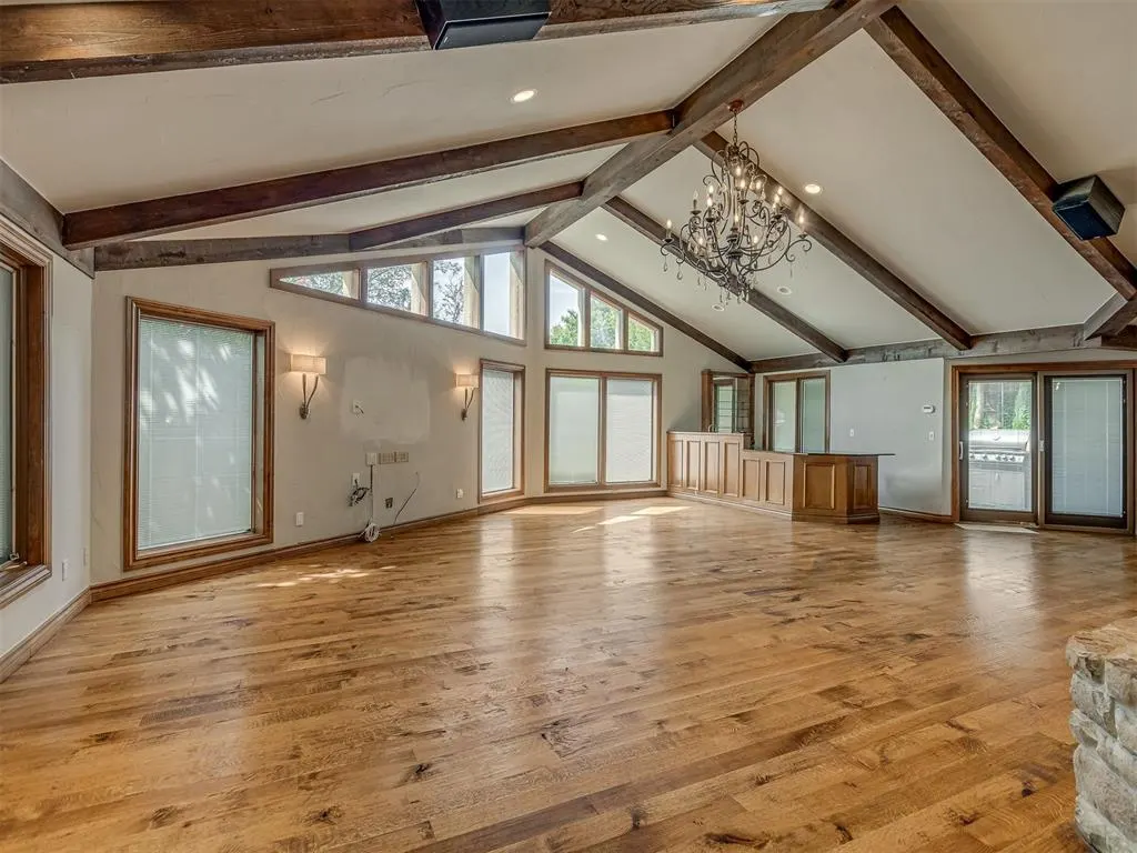 Photo 13 — 1600 Guilford Lane, Oklahoma City, OK 73120