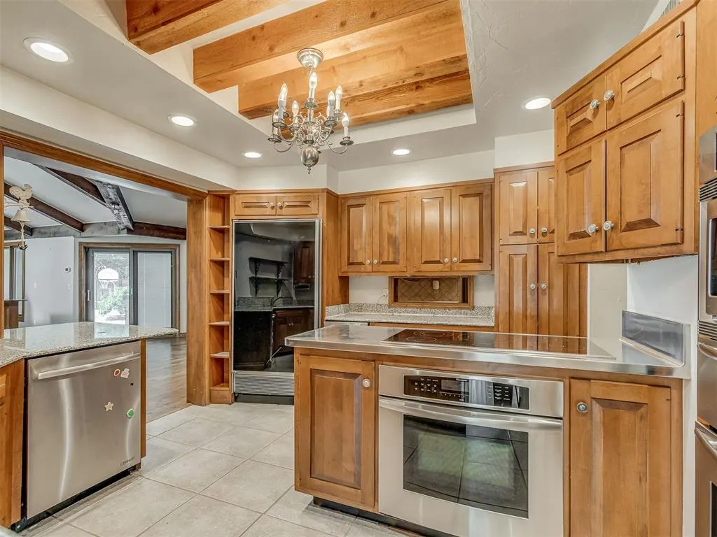Photo 22 — 1600 Guilford Lane, Oklahoma City, OK 73120
