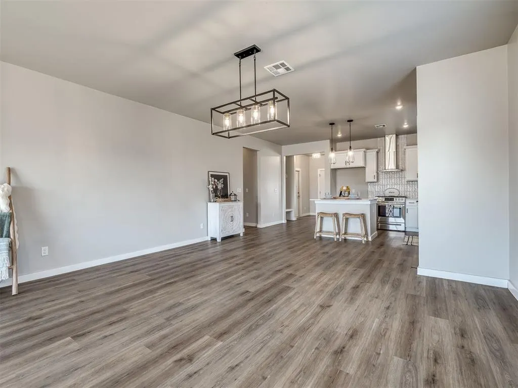 Photo 10 — 8104 NW 151st Circle, Edmond, OK 73013-5973