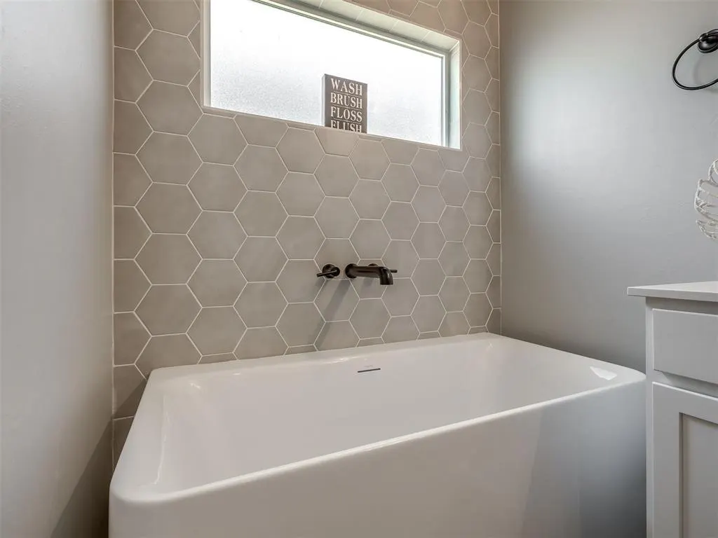 Photo 26 — 8104 NW 151st Circle, Edmond, OK 73013-5973