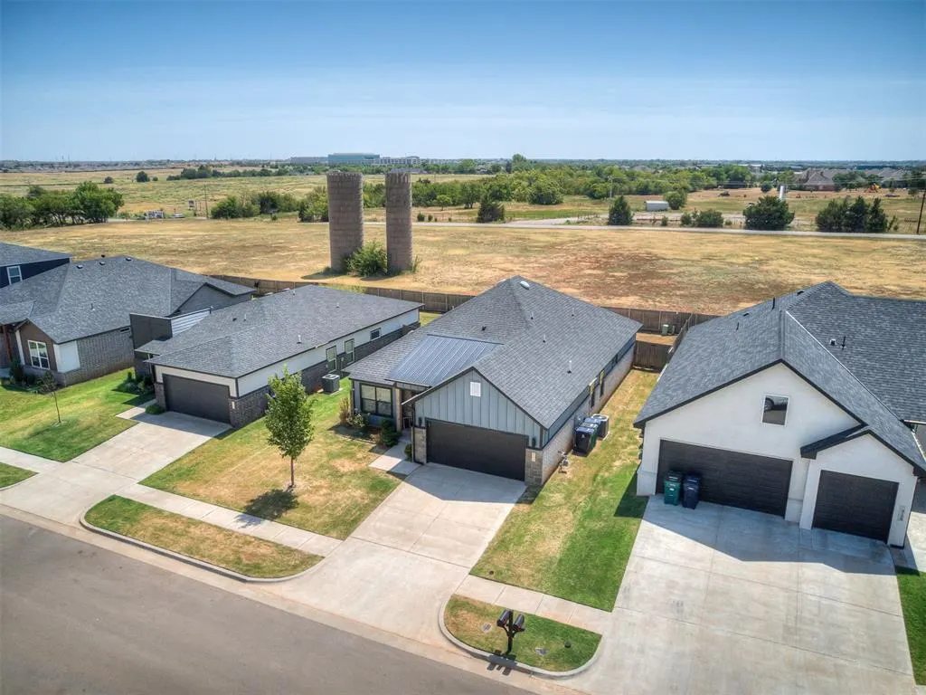 Photo 42 — 8104 NW 151st Circle, Edmond, OK 73013-5973