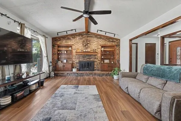 Photo 9 — 6117 W Gun Hill Way, Oklahoma City, OK 73132