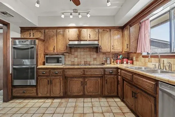 Photo 14 — 6117 W Gun Hill Way, Oklahoma City, OK 73132