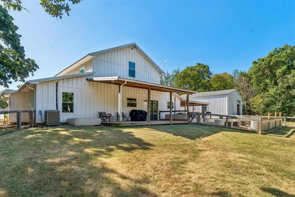 Photo 43 — 104875 S 3520 Road, Prague, OK 74864