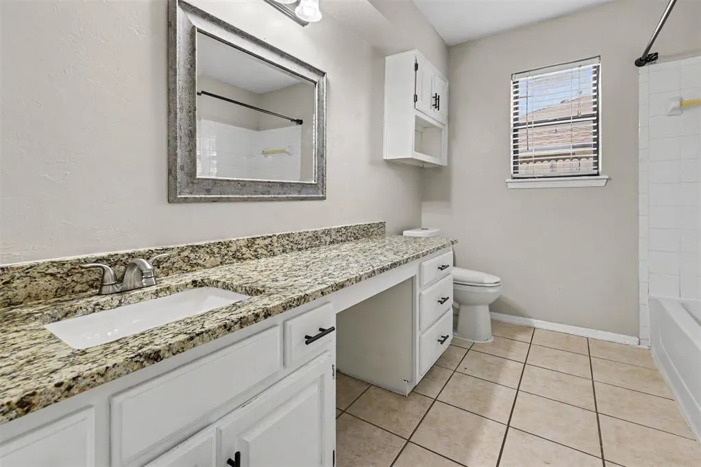 Photo 12 — 10005 S Glascow Terrace, Yukon, OK 73099