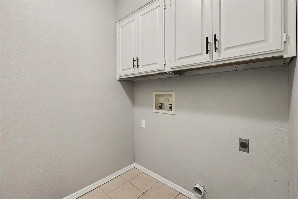 Photo 14 — 10005 S Glascow Terrace, Yukon, OK 73099