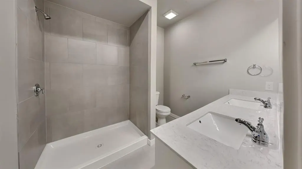 Photo 17 — 12405 Aldrin Way, Oklahoma City, OK 73013