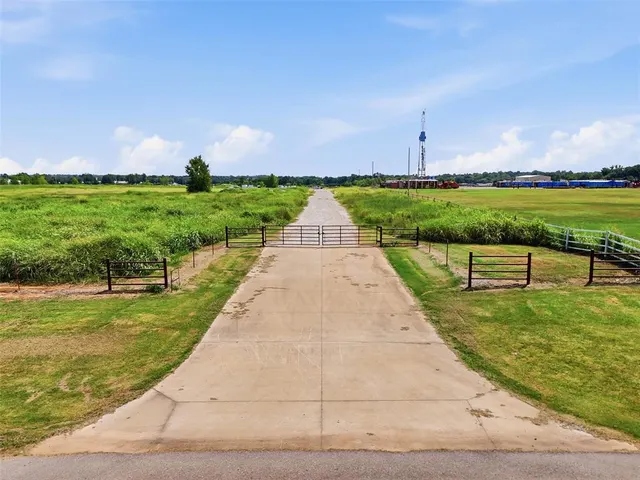 Photo 3 — 515 E American Energy Way, Stillwater, OK 74074