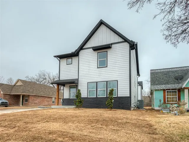 Photo 3 — 2008 NW 27th Street, Oklahoma City, OK 73106