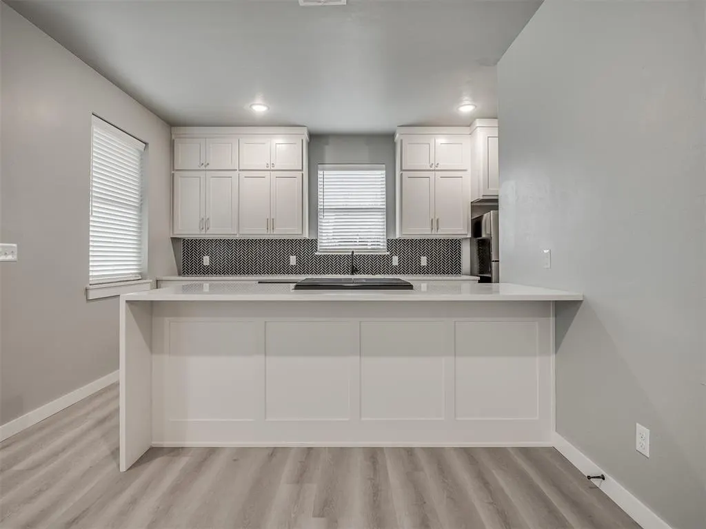 Photo 12 — 2008 NW 27th Street, Oklahoma City, OK 73106
