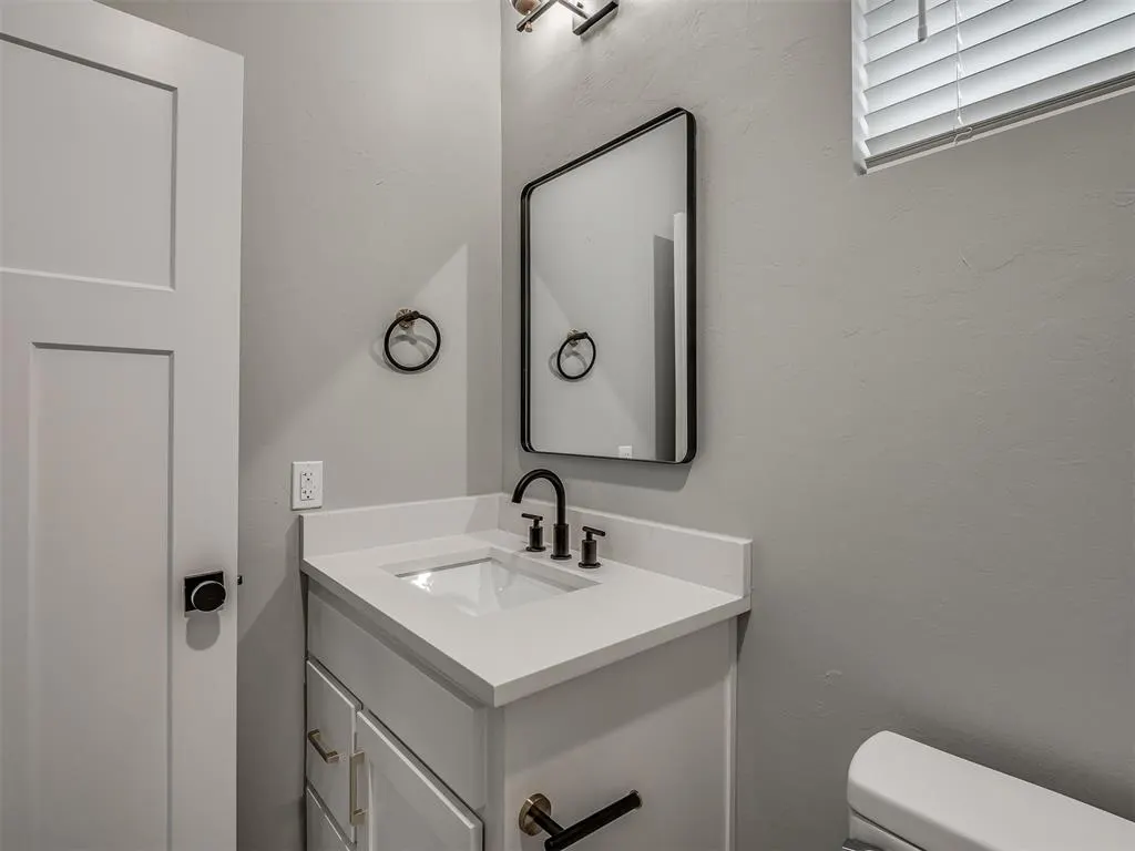 Photo 31 — 2008 NW 27th Street, Oklahoma City, OK 73106