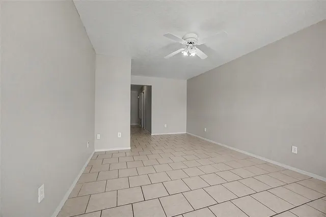 Photo 7 — 6731 NW 30th Street, Bethany, OK 73008