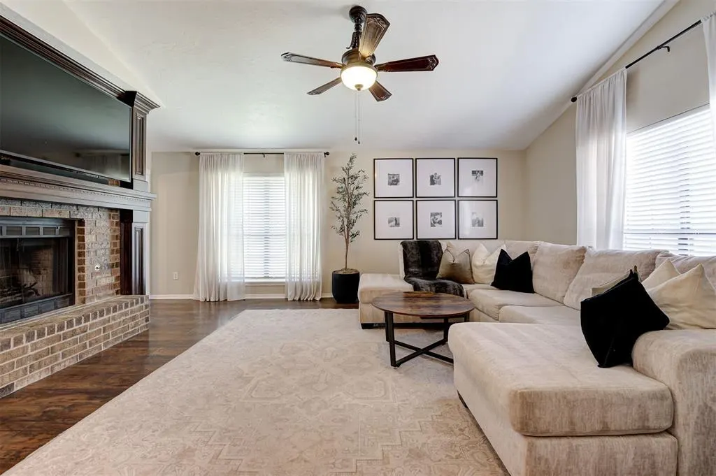 Photo 5 — 12020 Silver Sun Drive, Oklahoma City, OK 73162