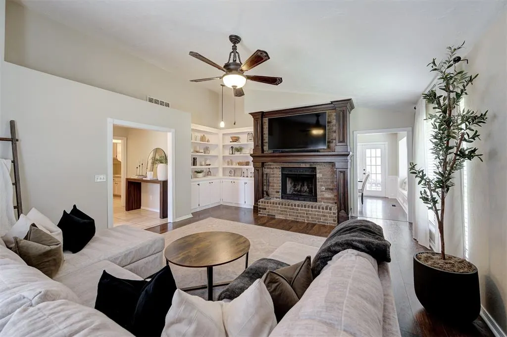 Photo 8 — 12020 Silver Sun Drive, Oklahoma City, OK 73162