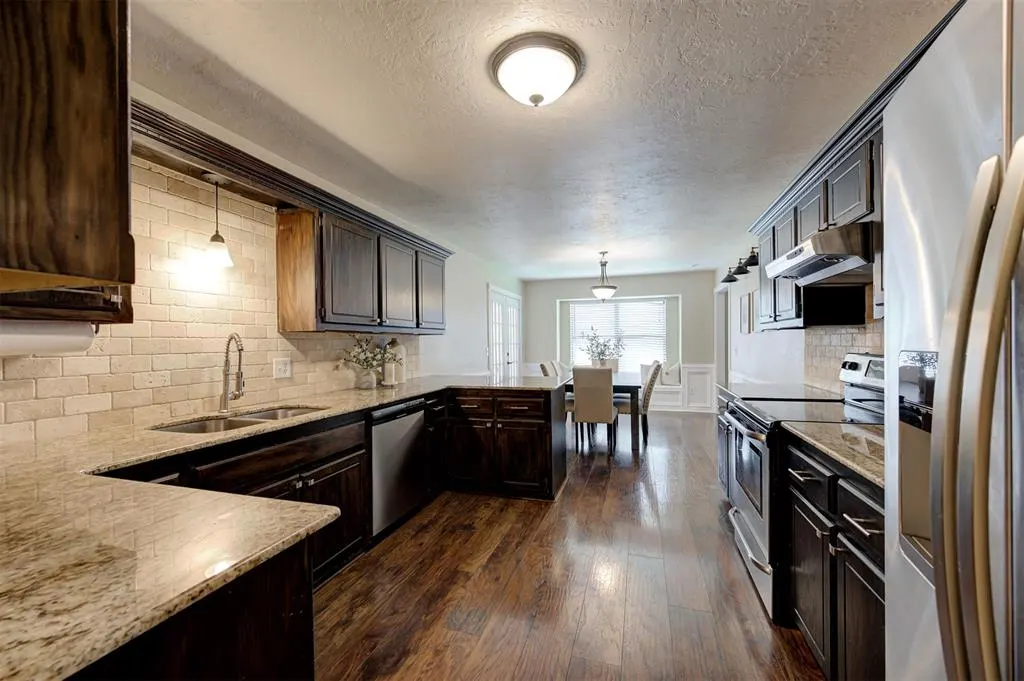 Photo 14 — 12020 Silver Sun Drive, Oklahoma City, OK 73162