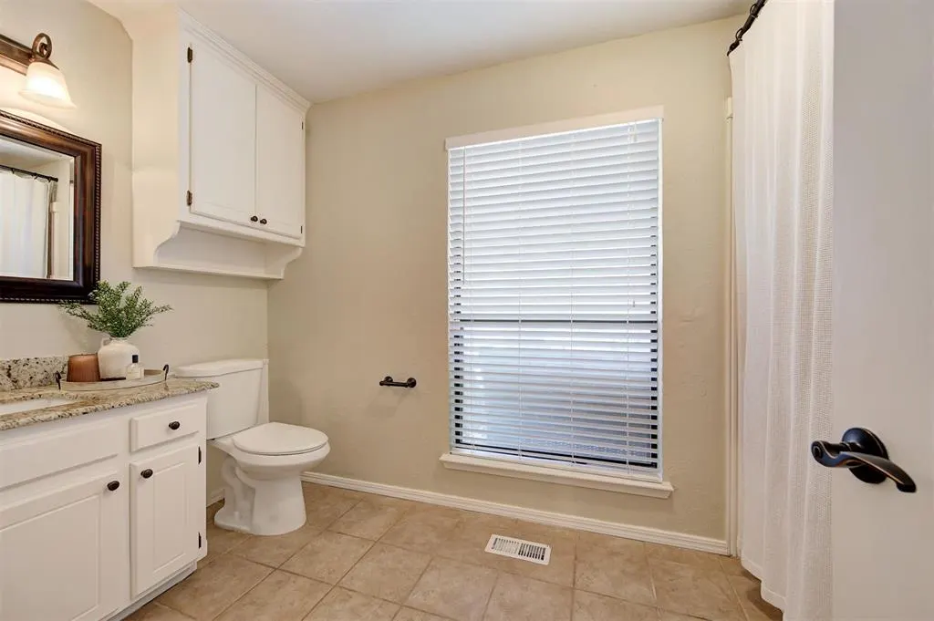 Photo 21 — 12020 Silver Sun Drive, Oklahoma City, OK 73162
