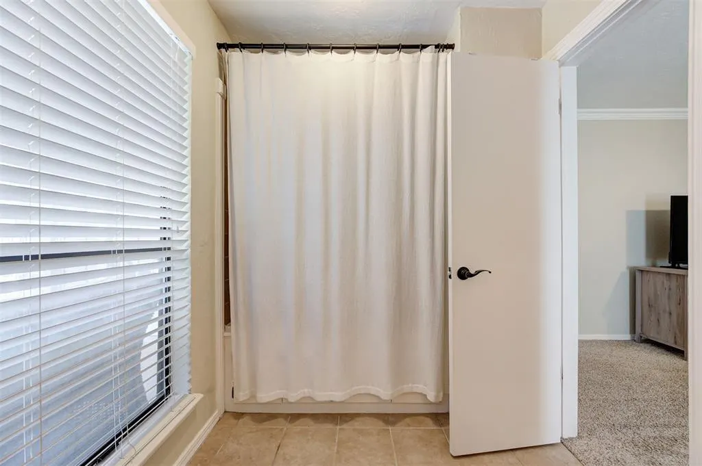 Photo 23 — 12020 Silver Sun Drive, Oklahoma City, OK 73162