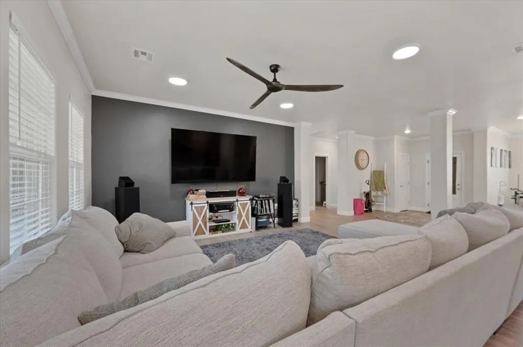 Photo 10 — 1523 W Diamond Way, Mustang, OK 73064