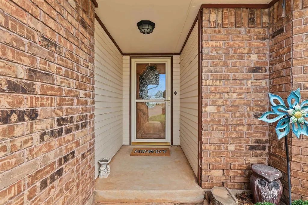 Photo 5 — 1611 N Orchard Terrace, Mustang, OK 73064