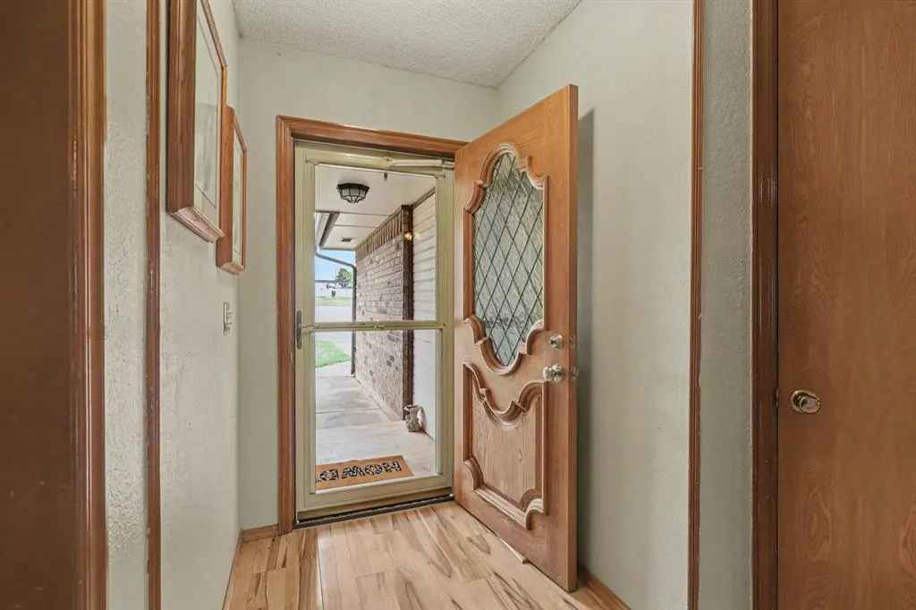 Photo 6 — 1611 N Orchard Terrace, Mustang, OK 73064