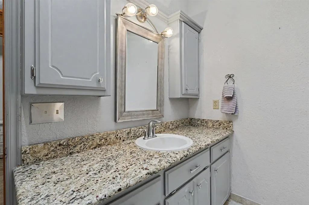 Photo 20 — 1611 N Orchard Terrace, Mustang, OK 73064