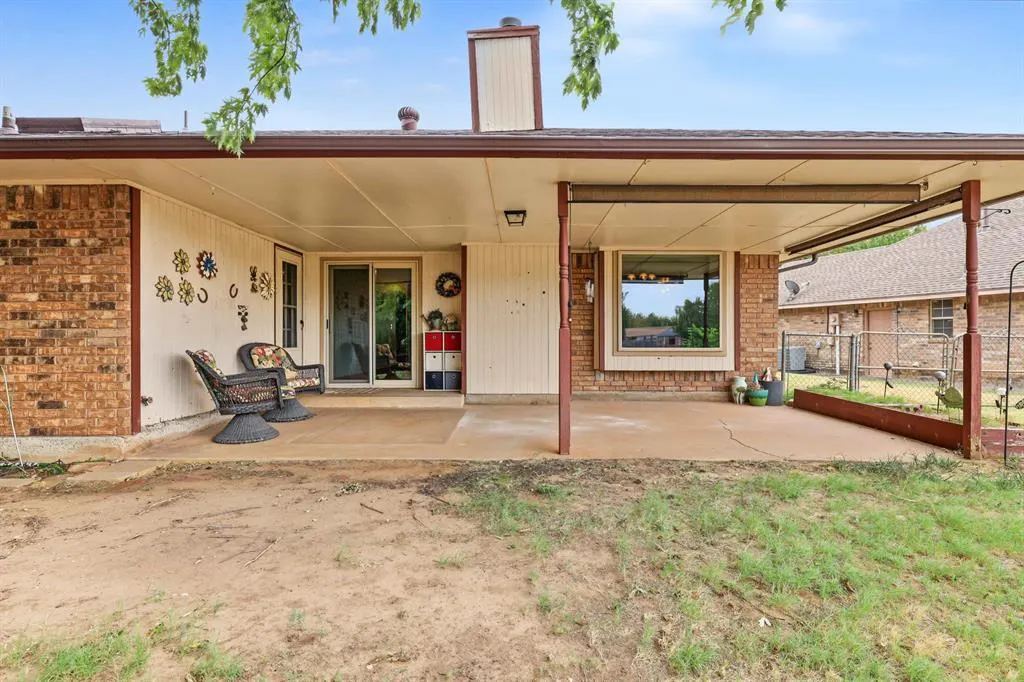 Photo 31 — 1611 N Orchard Terrace, Mustang, OK 73064