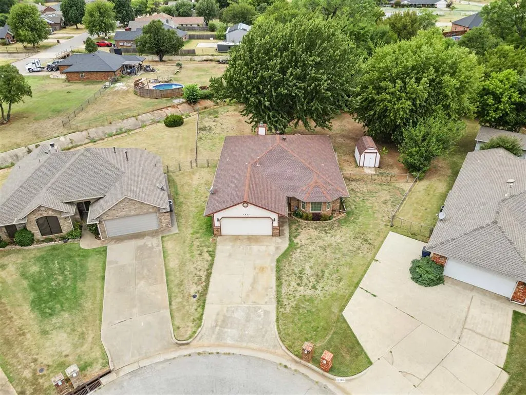 Photo 35 — 1611 N Orchard Terrace, Mustang, OK 73064