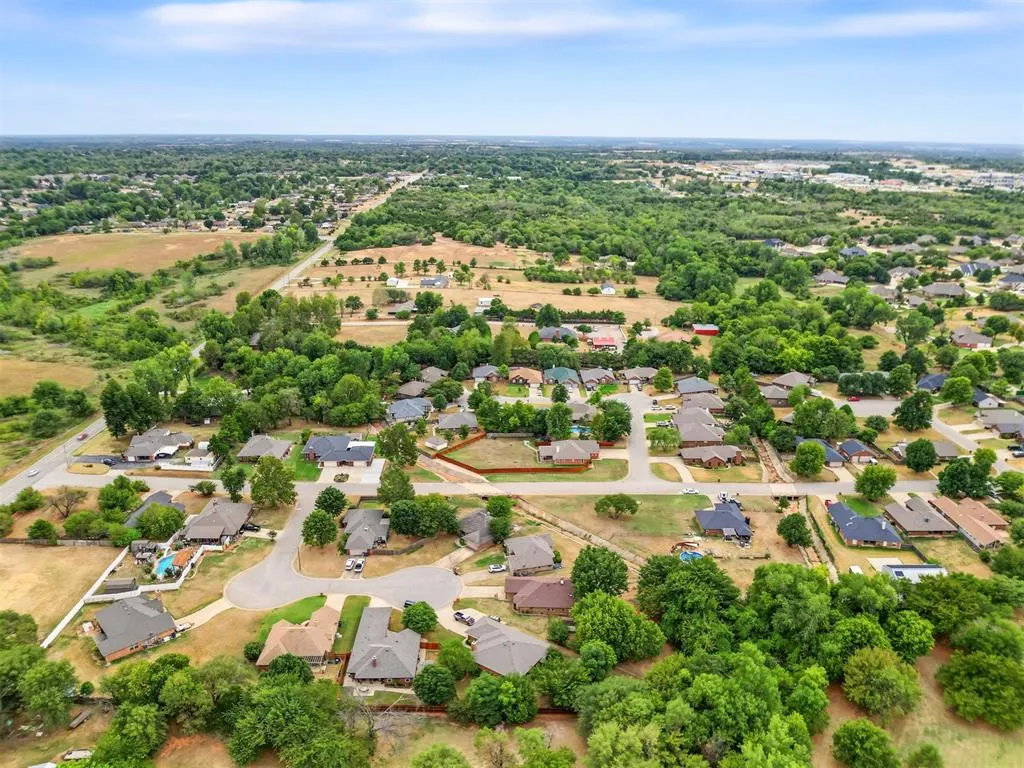 Photo 39 — 1611 N Orchard Terrace, Mustang, OK 73064