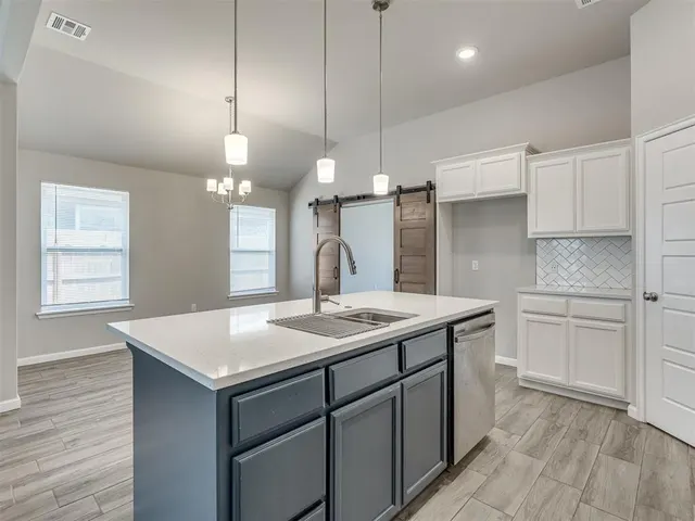 Photo 8 — 2217 Arcady Avenue, Norman, OK 73026